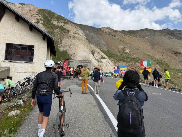 1785071402924